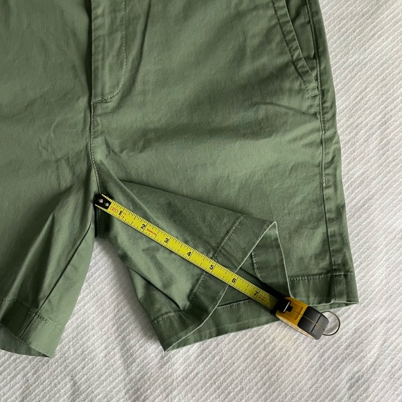 Worn Once LL Bean Chino Shorts - Picture 4 of 6